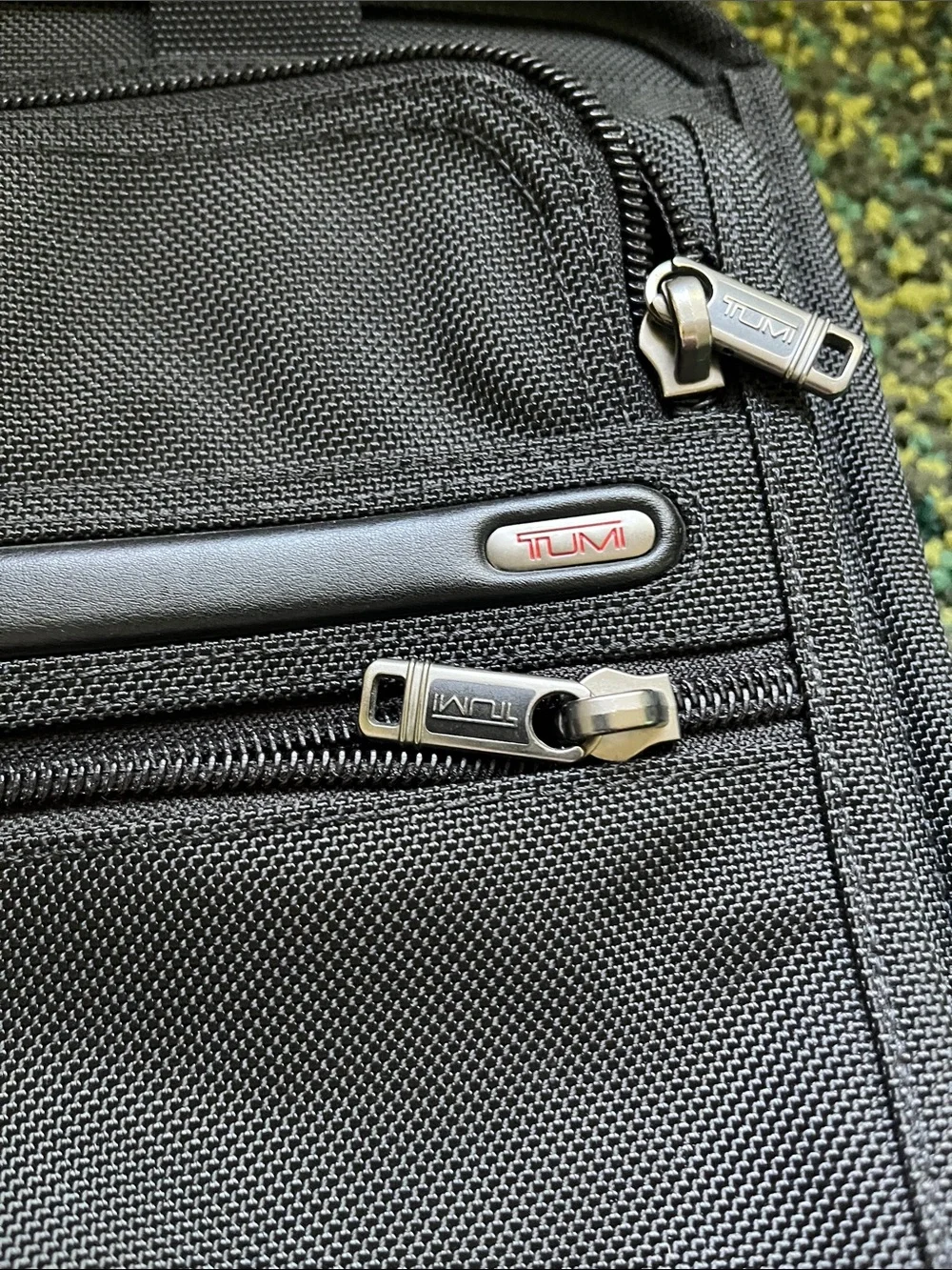 Black Men's Briefcase Laptop Bag - Tumi